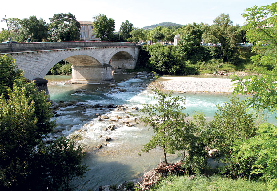 pont mistral