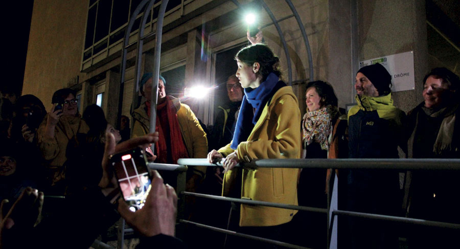 crest victoire athenais 2